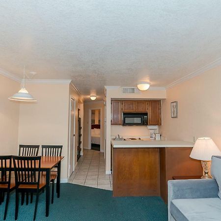 Family Friendly Coastal Condo Γκάλβεστον Εξωτερικό φωτογραφία