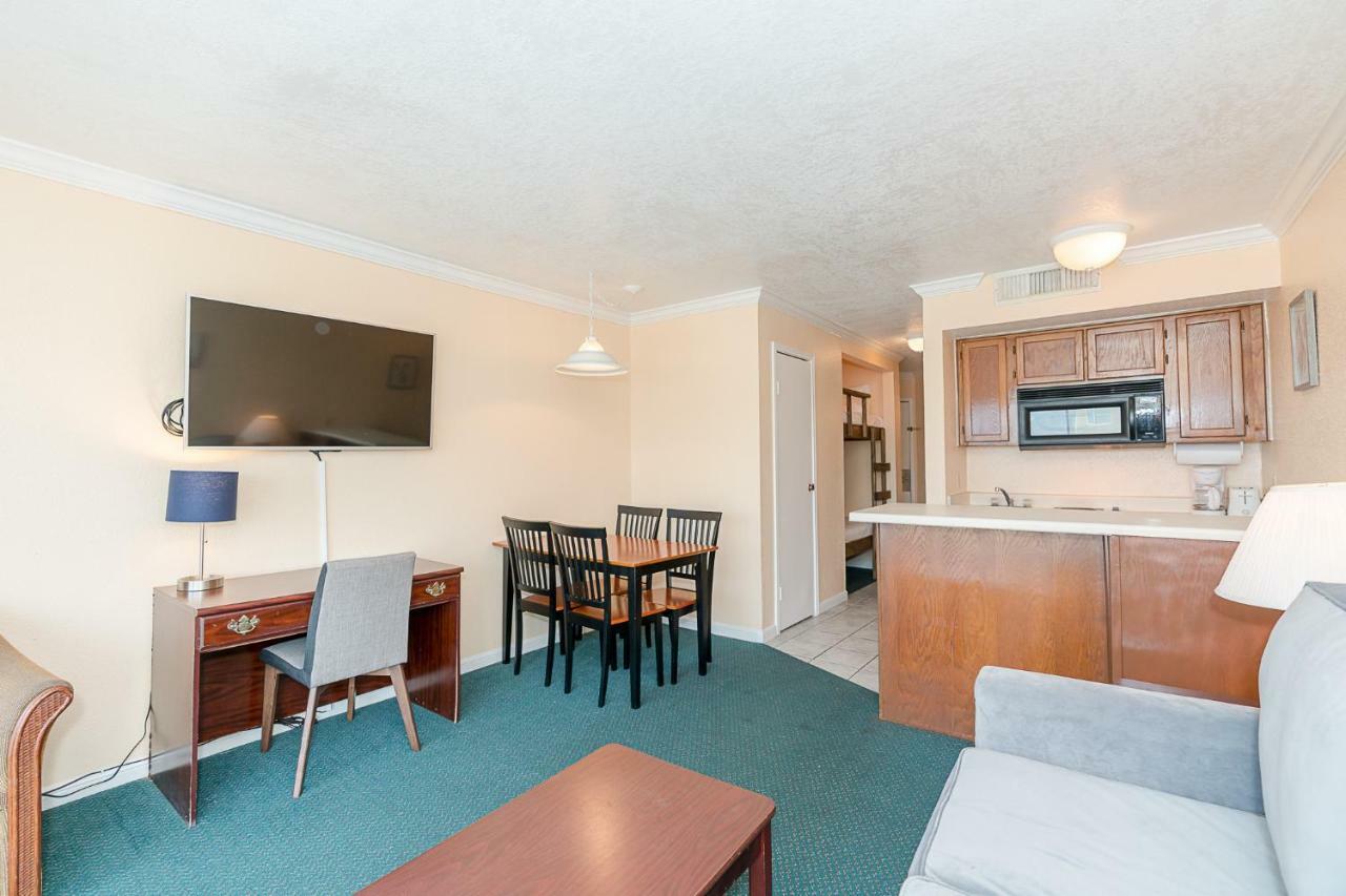 Family Friendly Coastal Condo Γκάλβεστον Εξωτερικό φωτογραφία
