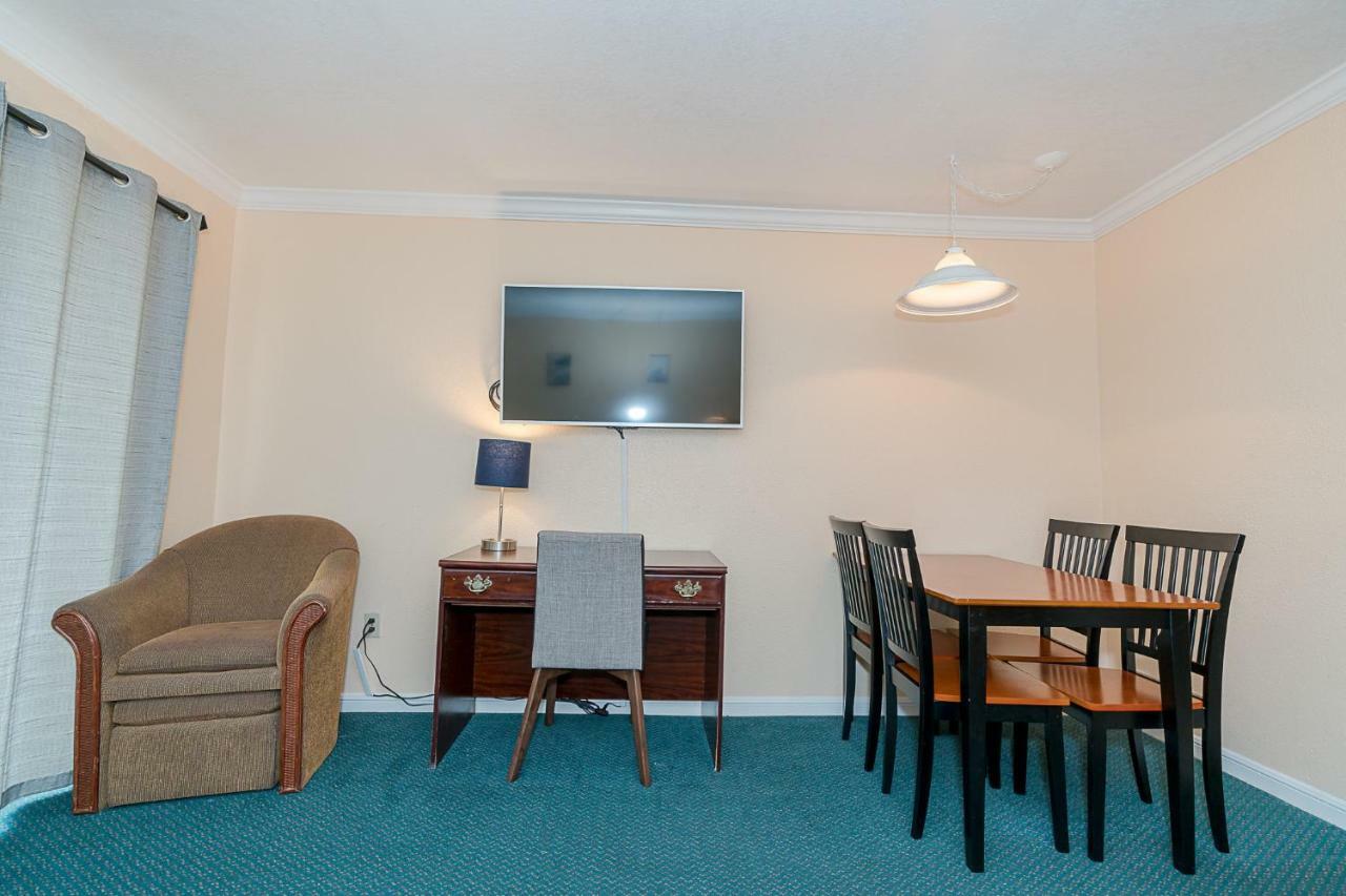 Family Friendly Coastal Condo Γκάλβεστον Εξωτερικό φωτογραφία