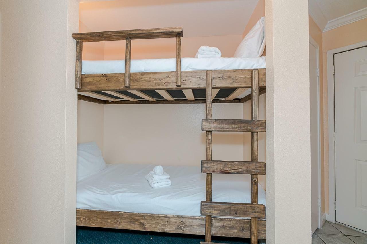 Family Friendly Coastal Condo Γκάλβεστον Εξωτερικό φωτογραφία